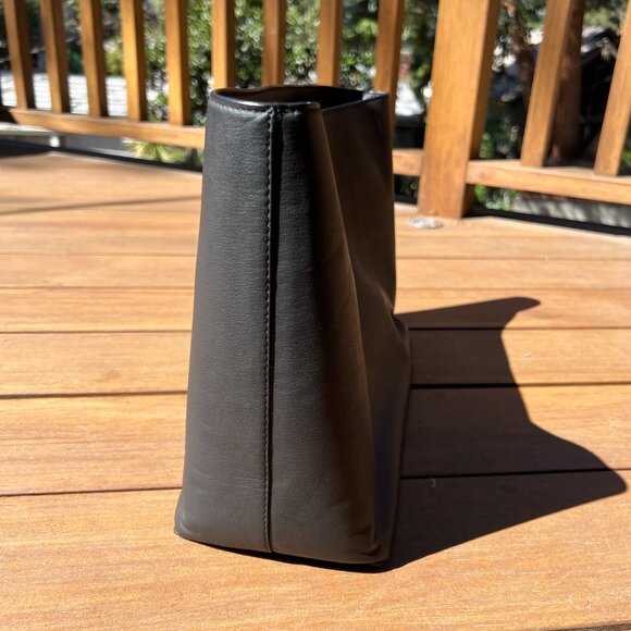 CUYANA Classic Easy Tote Insert Black/Blush Microsuede - Picture 13 of 16